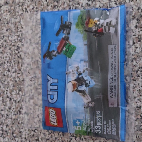 Lego Creator Race Car 30572 + Lego City Sky Police Jetpack 30362 poly bag - Picture 2 of 3